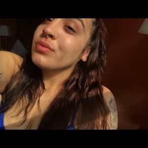 Meet your Posher, Caitlyn